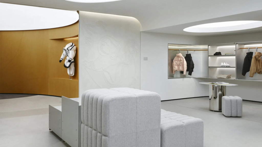 canada-goose-paris-snohetta-champs-elysees-boutique-interior